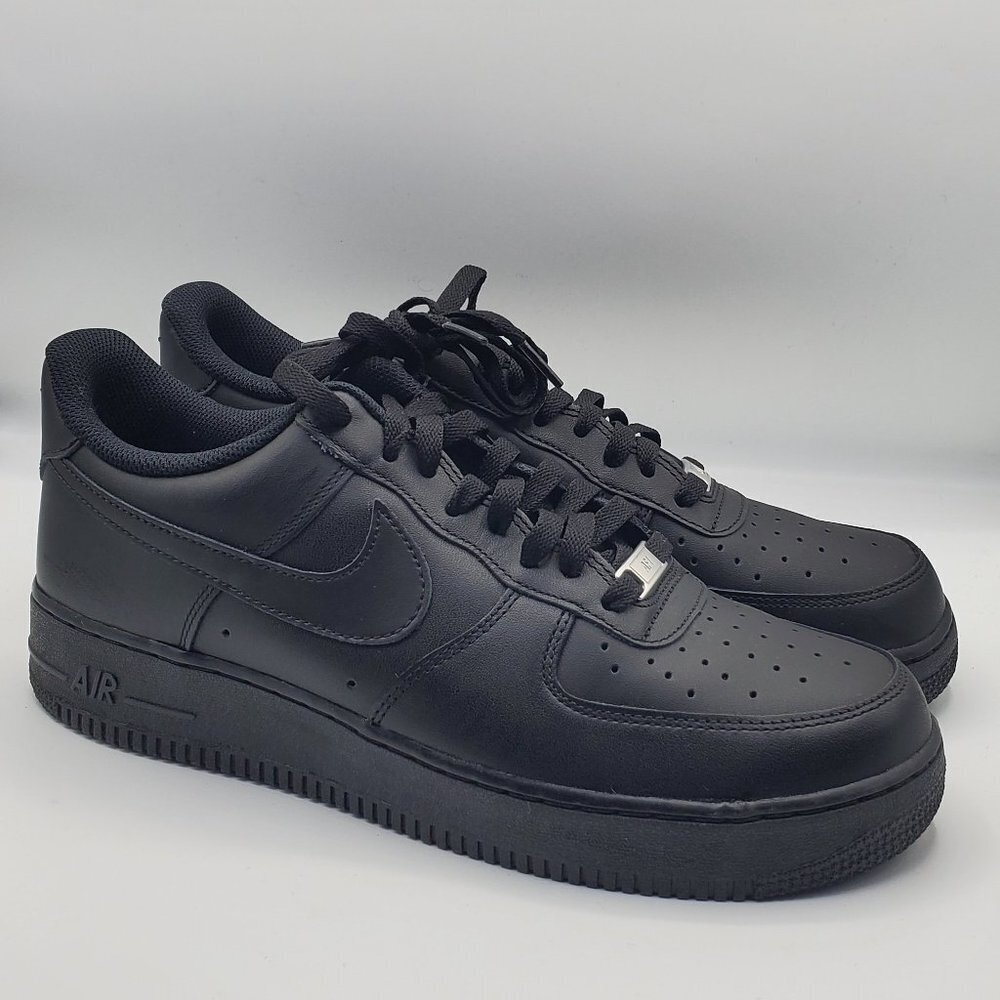 Black Low-Top Sneakers Emblem Pack Men Size 10
